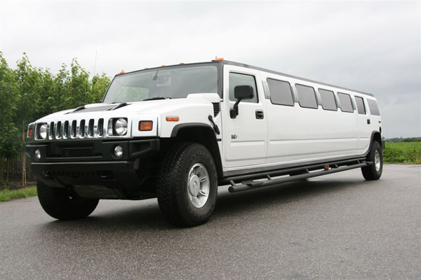 hummer h2 Superstreched limo Wezep
